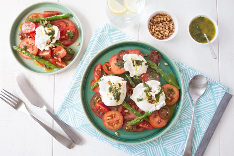 MIXED ISLE OF WIGHT TOMATOES, BURRATA AND ASPARAGUS SALAD